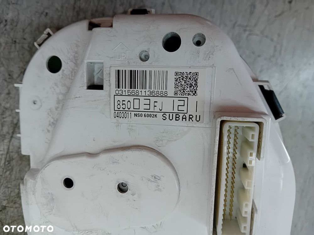 LICZNIK SUBARU XV 85003FJ12 2.0 16V - 7
