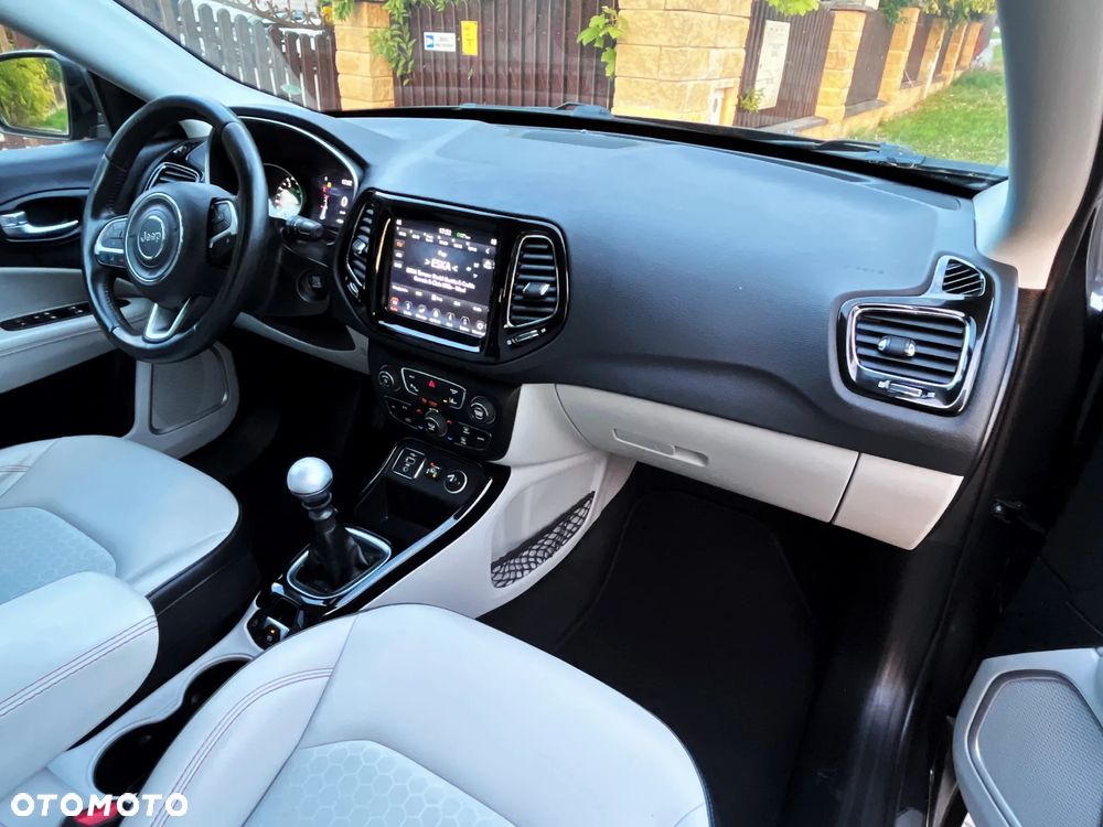 Jeep Compass 1.4 MultiAir Limited - 29