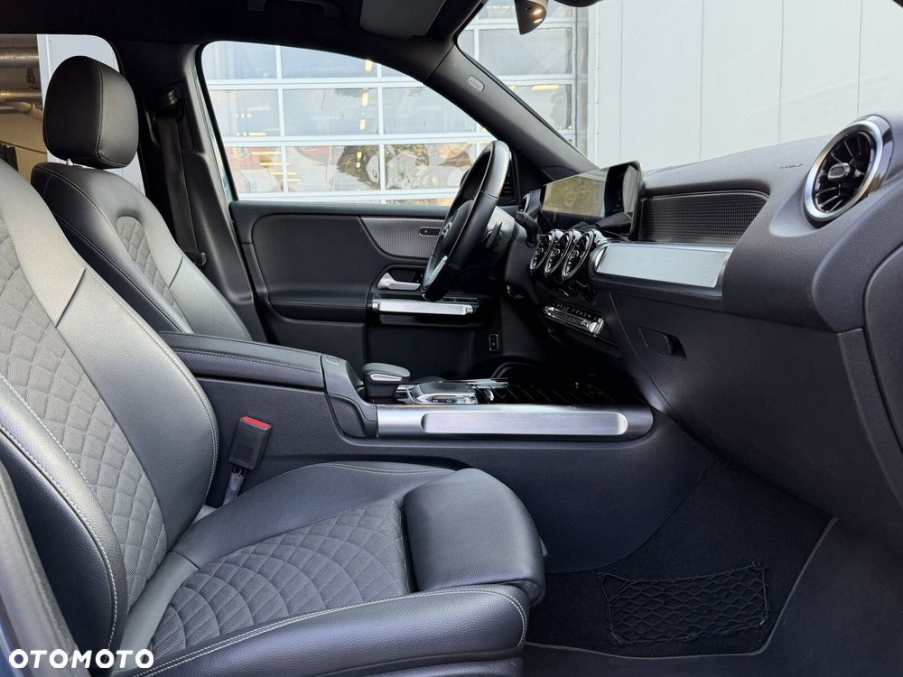 Mercedes-Benz GLB 200 d Progressive 8G-DCT - 28