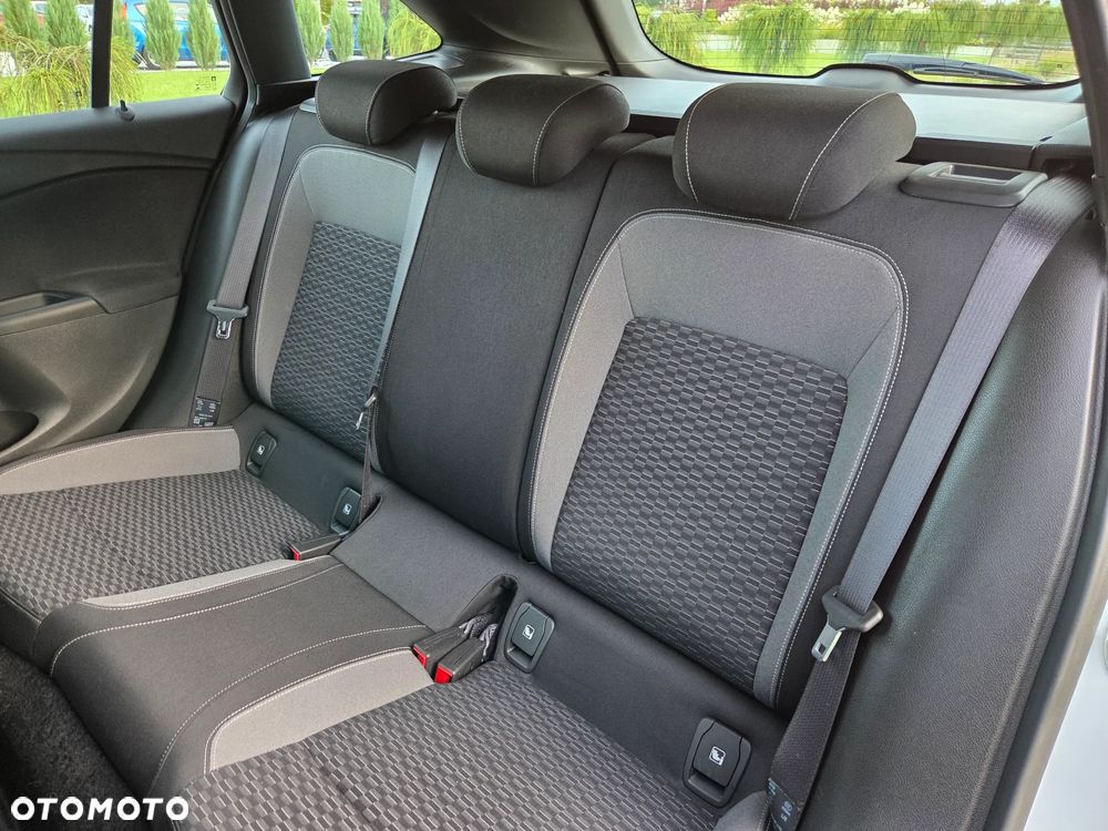 Opel Astra - 16