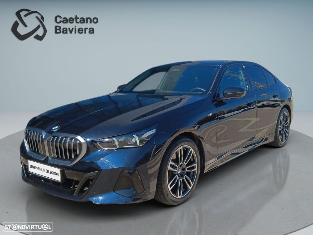 BMW 520 d Pack Desportivo M - 1
