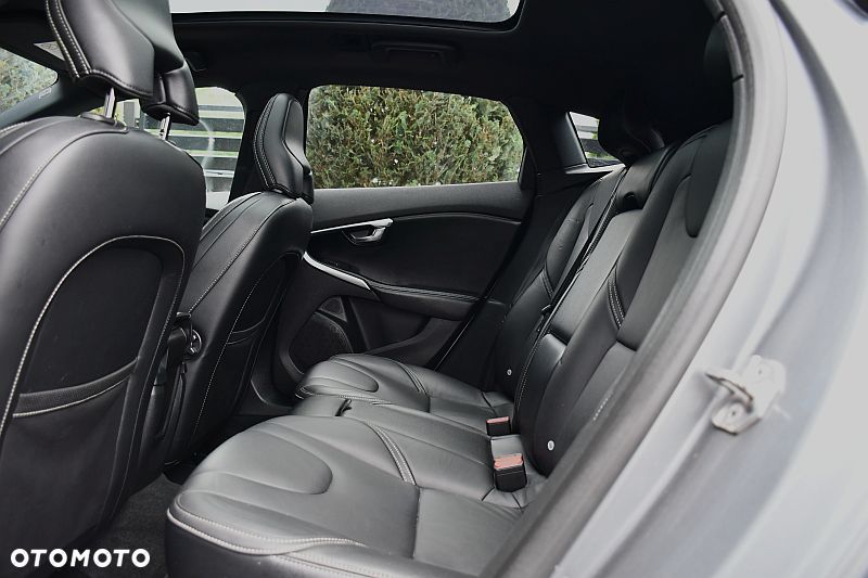 Volvo V40 T4 Geartronic RDesign - 21