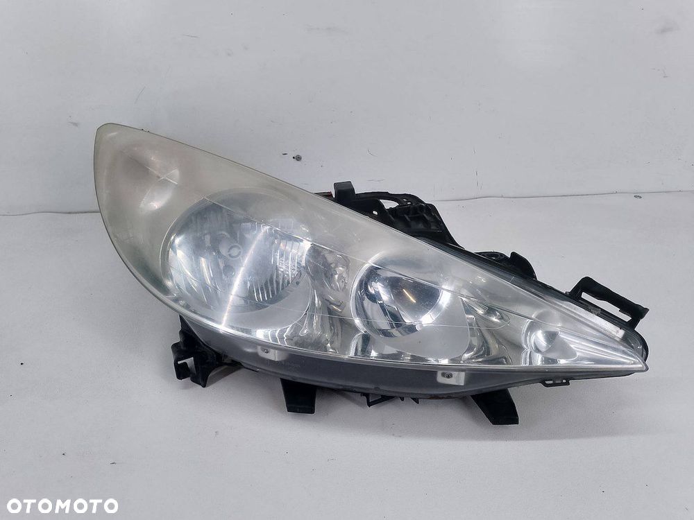 LAMPA PRZÓD PRAWA PEUGEOT 207 20-B059 TYC - 1