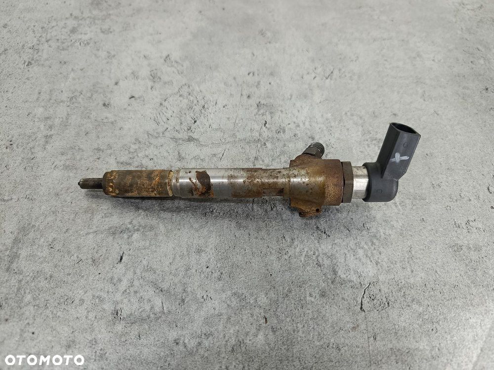 WTRYSKIWACZ RENAULT MEGANE II 8200294788  8200842205 SIEMENS 1.5 DCI - 1