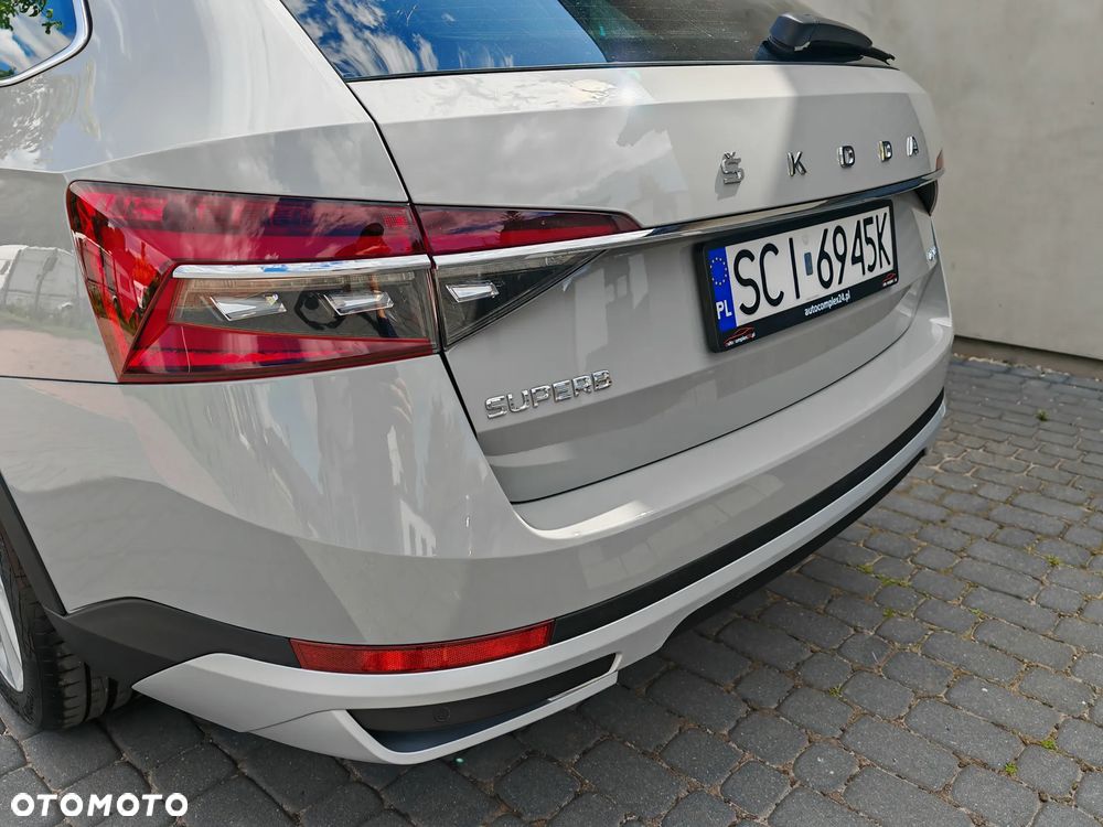 Skoda Superb 2.0 TDI SCR 4x4 Scout DSG - 10