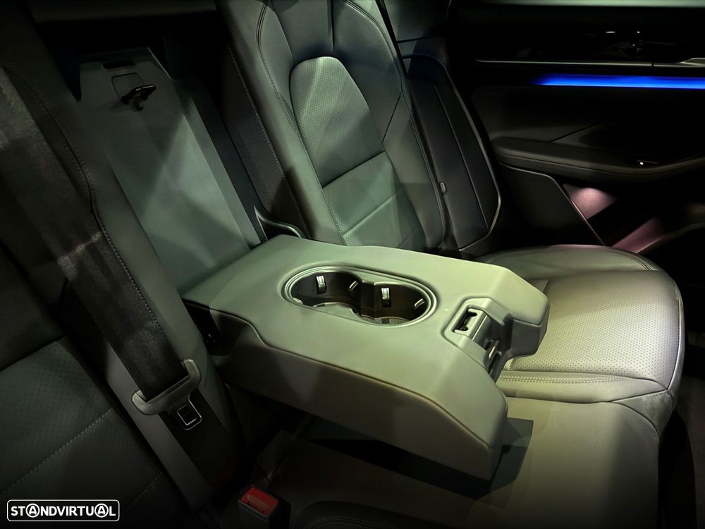 Porsche Macan Electric 4 - 50