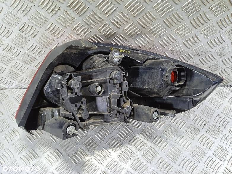 LAMPA LEWA TYLNA FIAT LINEA - 2