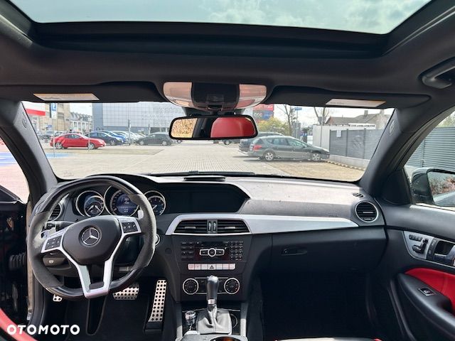 Mercedes-Benz Klasa C 63 AMG AMG SPEEDSHIFT MCT AMG Performance Package - 13
