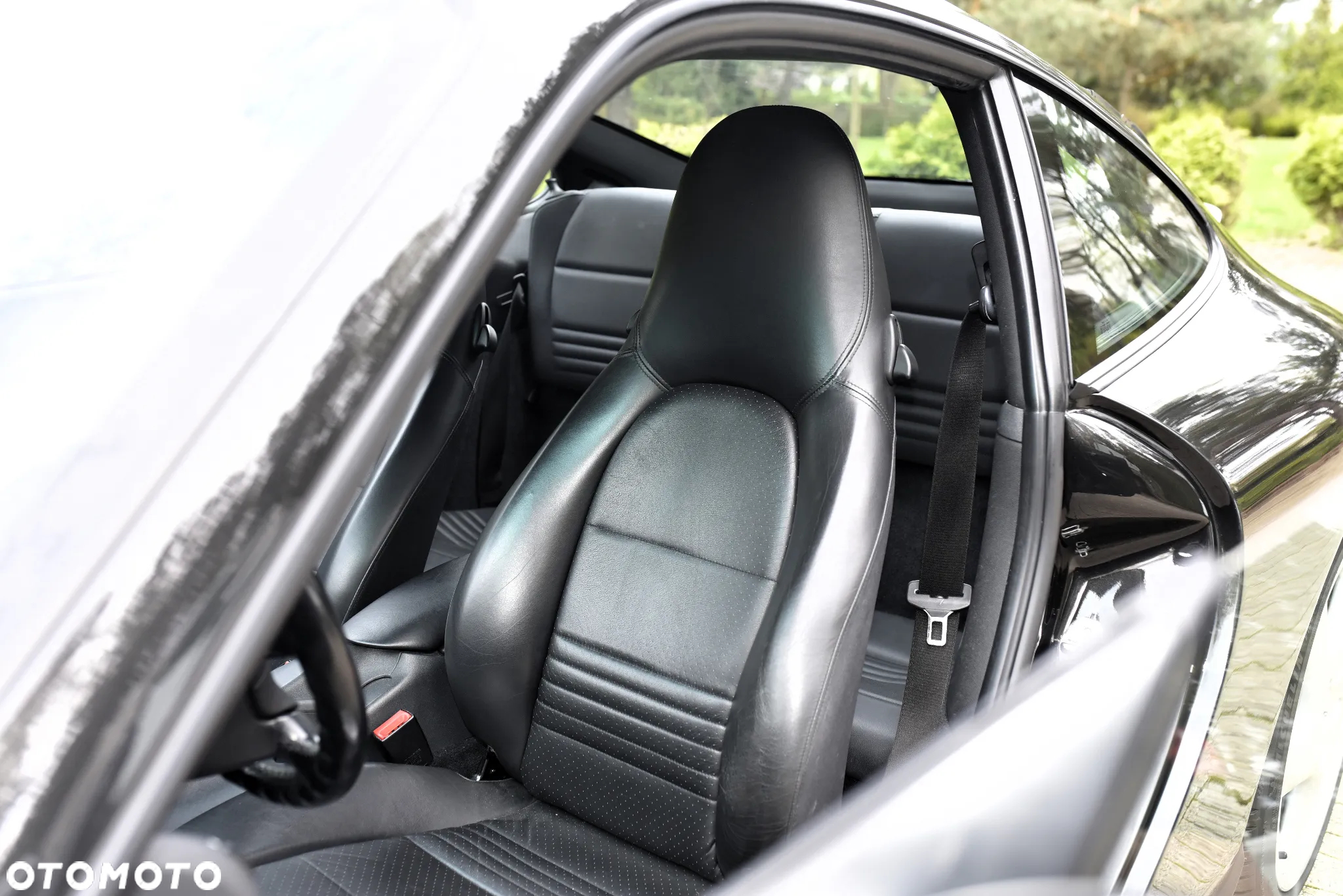 Porsche 911 Carrera 4 - 23