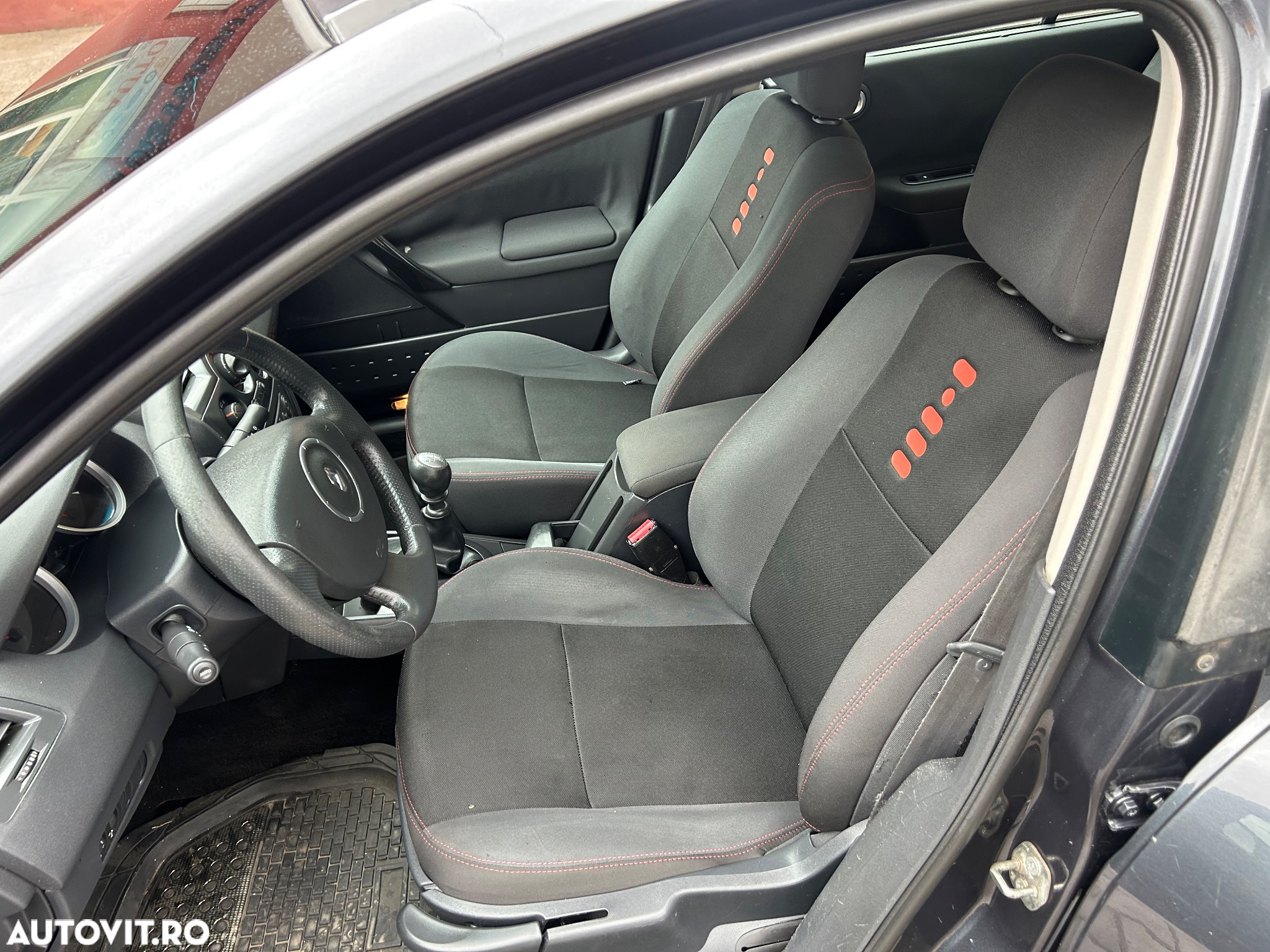 Renault Megane 1.5 dCi FAP Avantage - 8