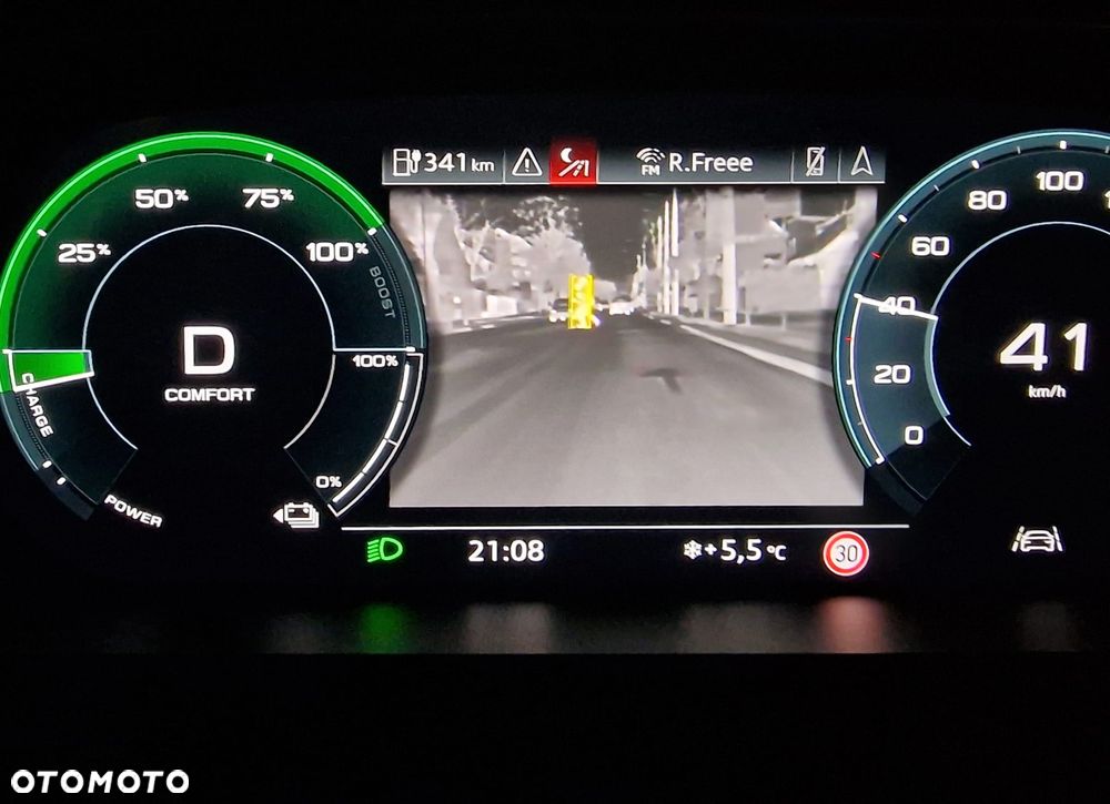 Audi e-tron 55 Quattro S Line - 11