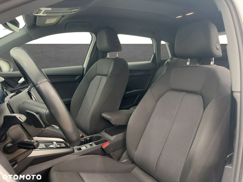 Audi A3 Sportback 35 TFSI mHEV S tronic - 10
