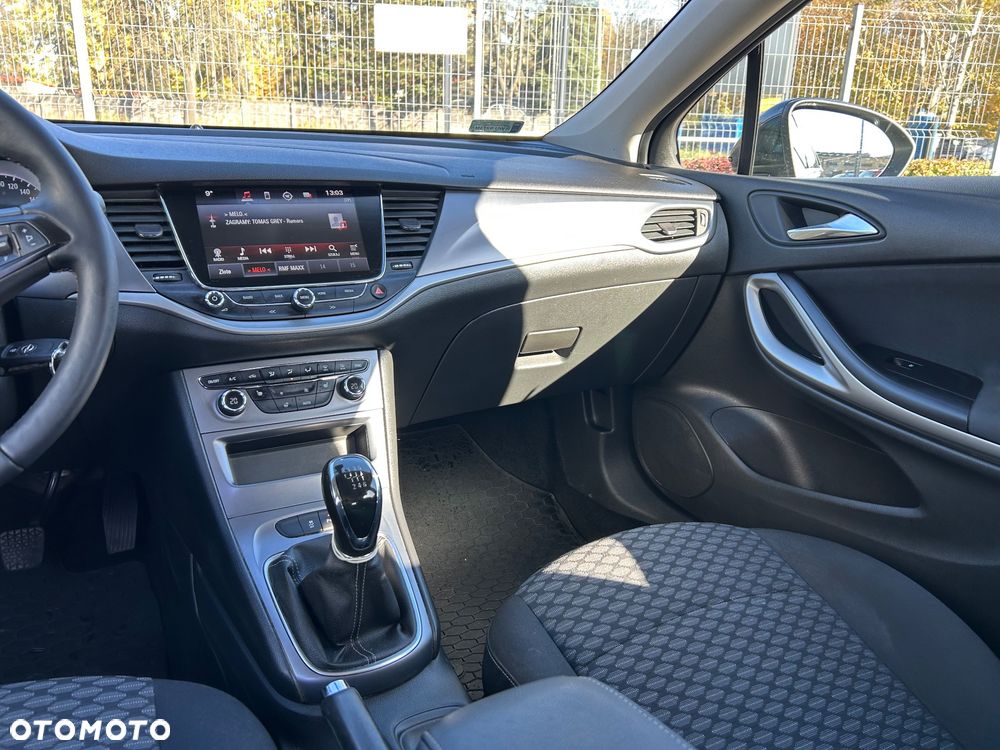 Opel Astra - 16