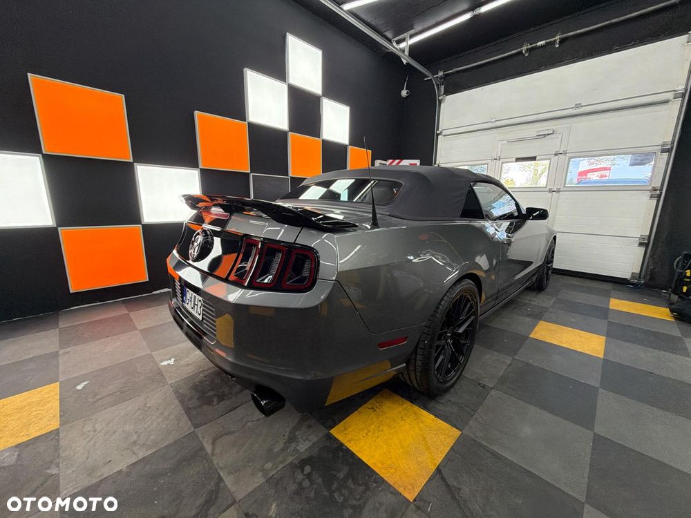 Ford Mustang 3.7 V6 Premium - 19