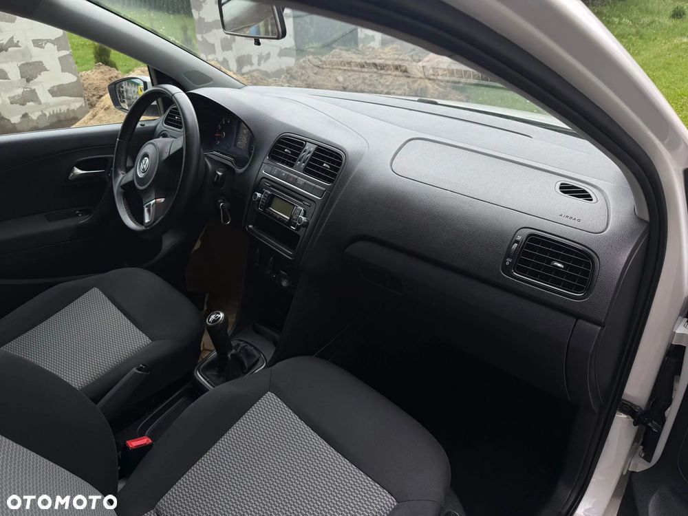 Volkswagen Polo 1.2 Entry - 8
