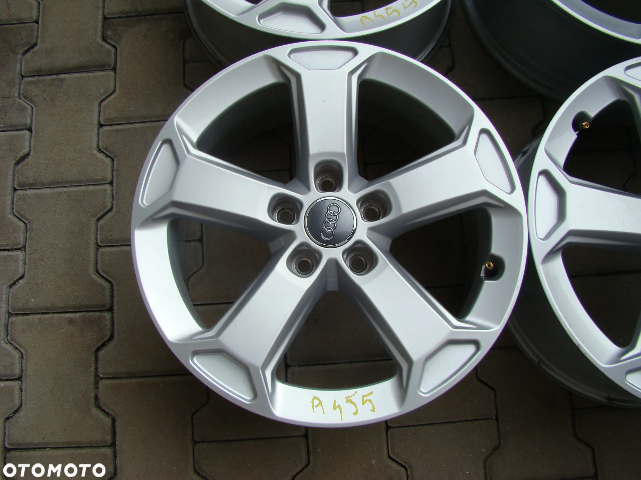 a455 5x112 Audi Q3 8U F3 TT 8J 8S A3 8P 8V 8Y A4 B6 B7 Q2 7jx17 - 3