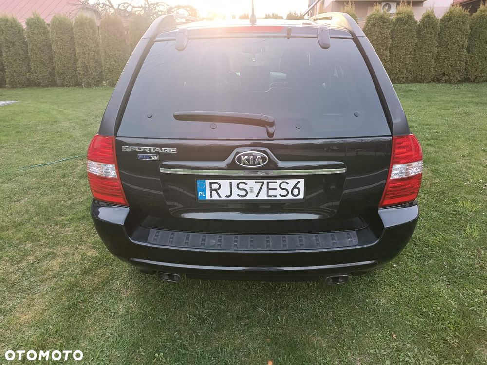 Kia Sportage 2.0 CRDI 2WD Cup - 11