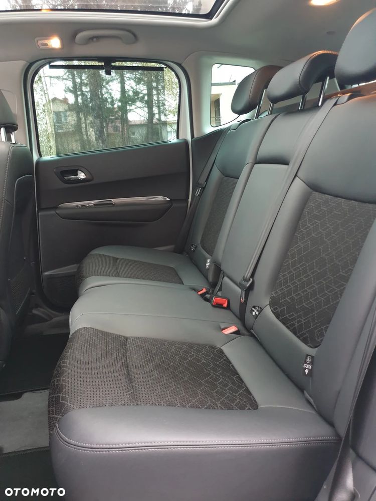 Peugeot 3008 HDi 150 Allure - 37