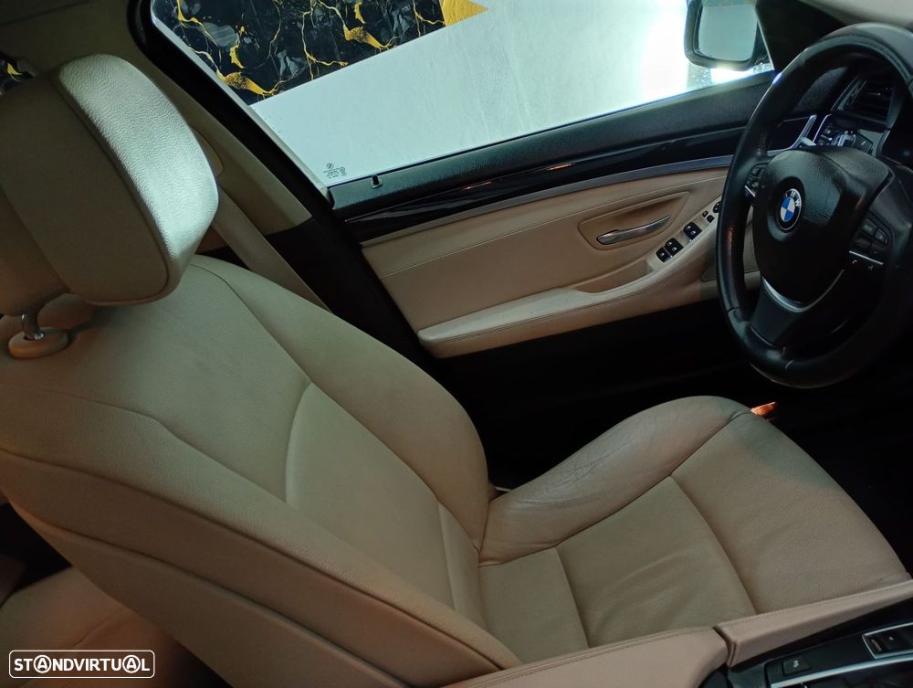 BMW 520 d xDrive Line Luxury Auto - 38