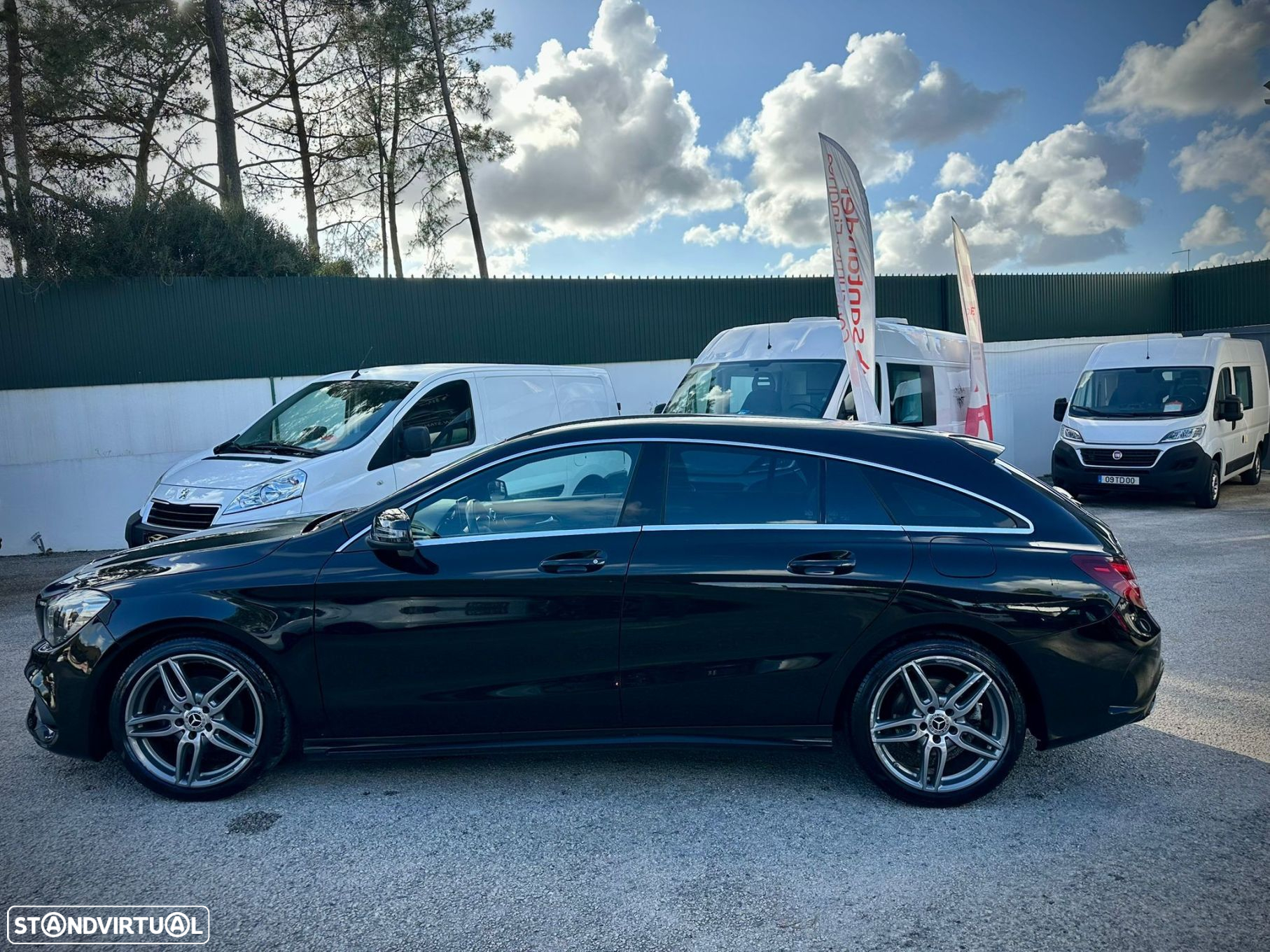 Mercedes-Benz CLA 180 - 4