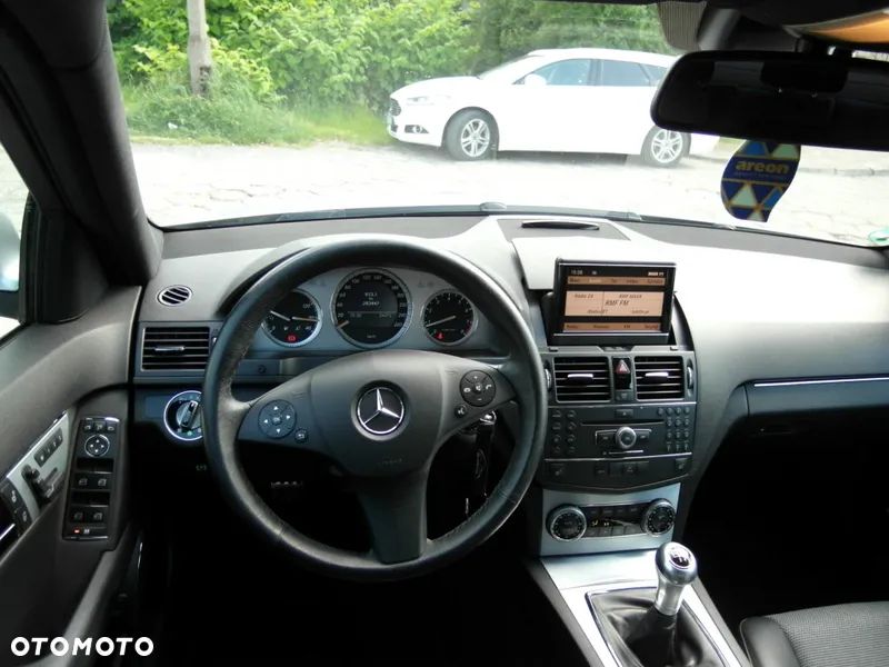 Mercedes-Benz Klasa C 200 Kompressor Avantgarde - 24