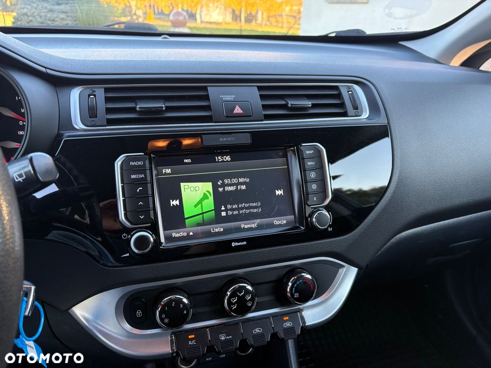 Kia Rio 1.2 L - 14