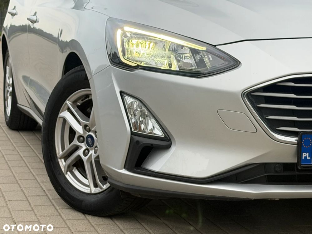 Ford Focus 1.0 EcoBoost Hybrid COOL&CONNECT DESIGN - 33