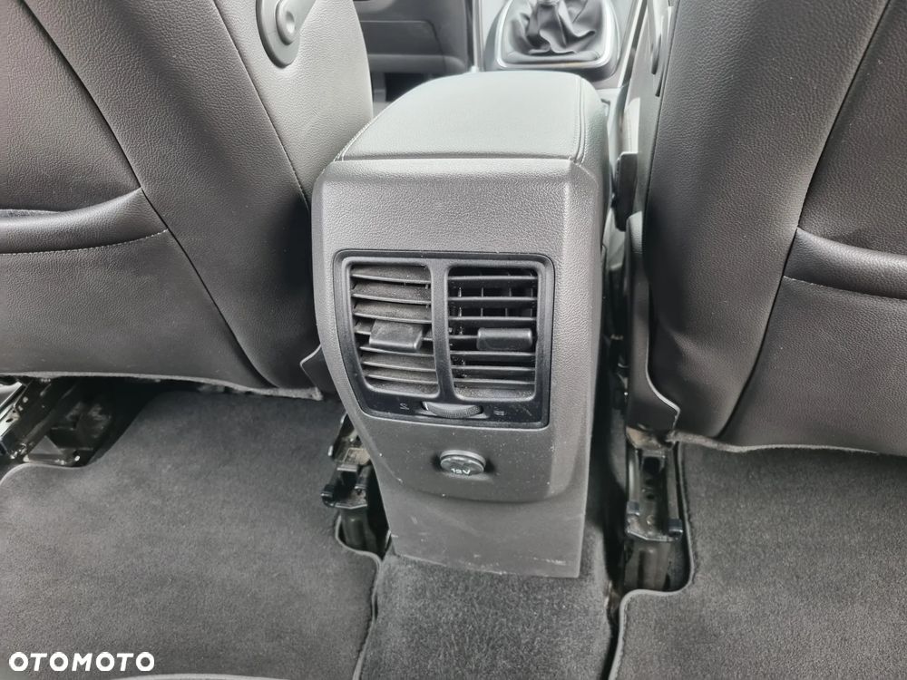 Ford C-MAX 1.5 TDCi Start-Stop-System Titanium - 21