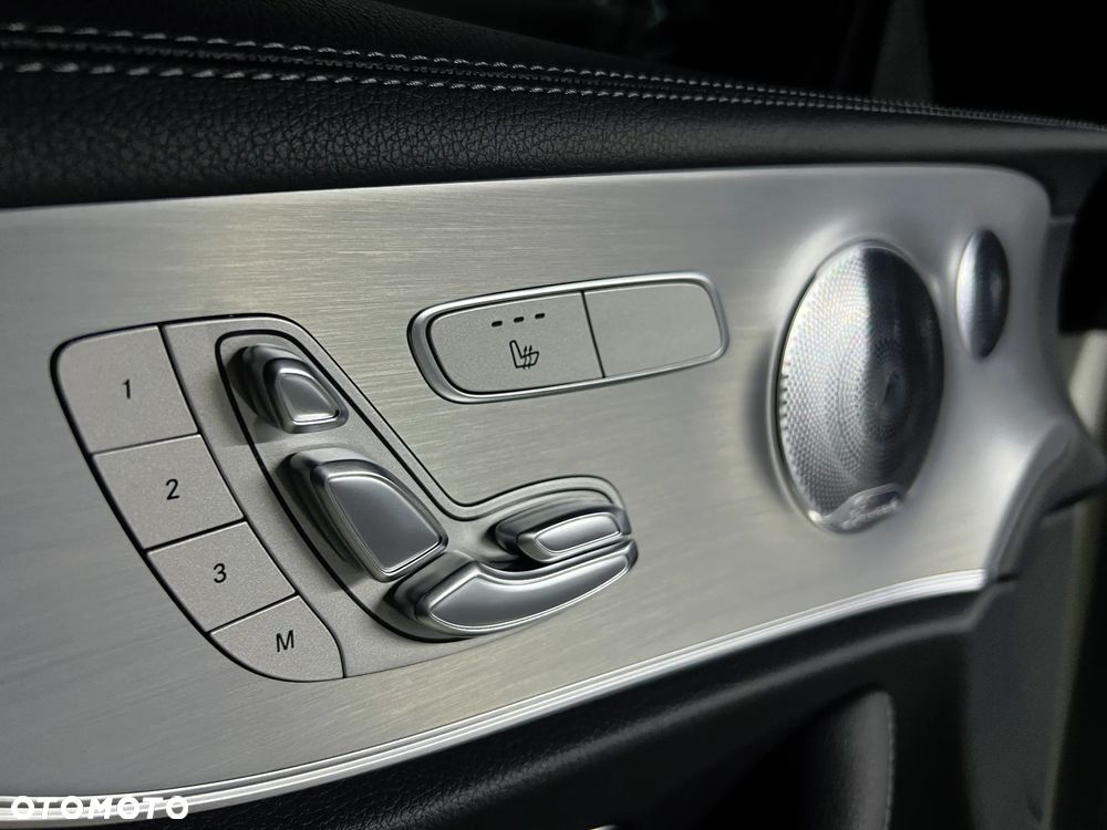 Mercedes-Benz Klasa E 220 d 4-Matic AMG - 17