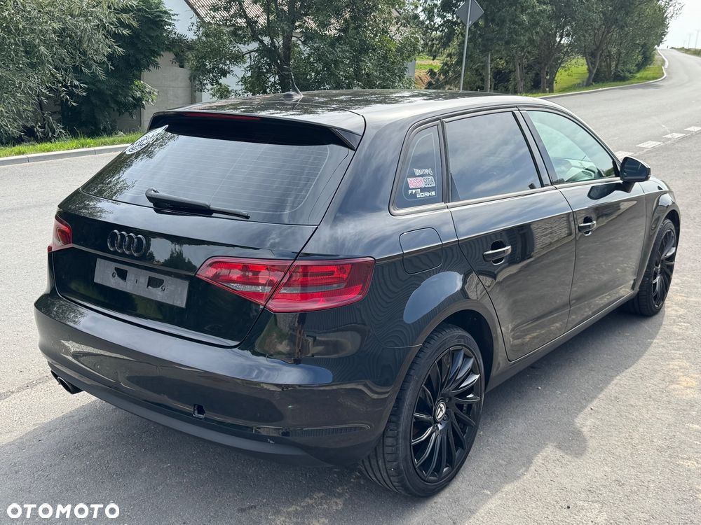 Audi A3 Sportback 1.6 TDI ultra Attraction - 3