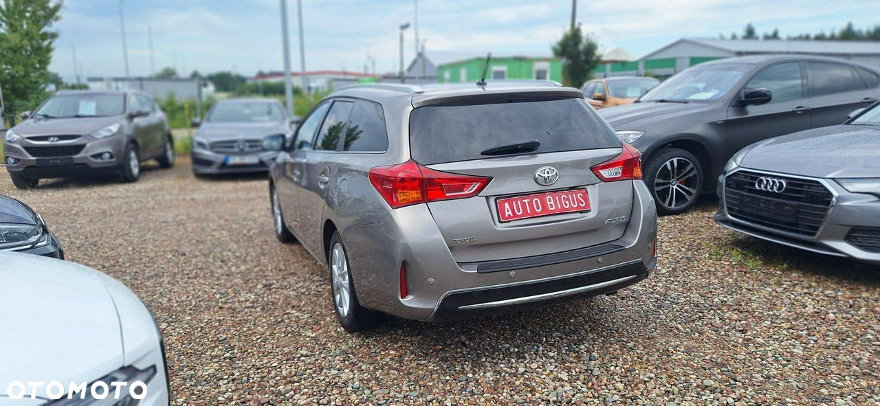 Toyota Auris - 6