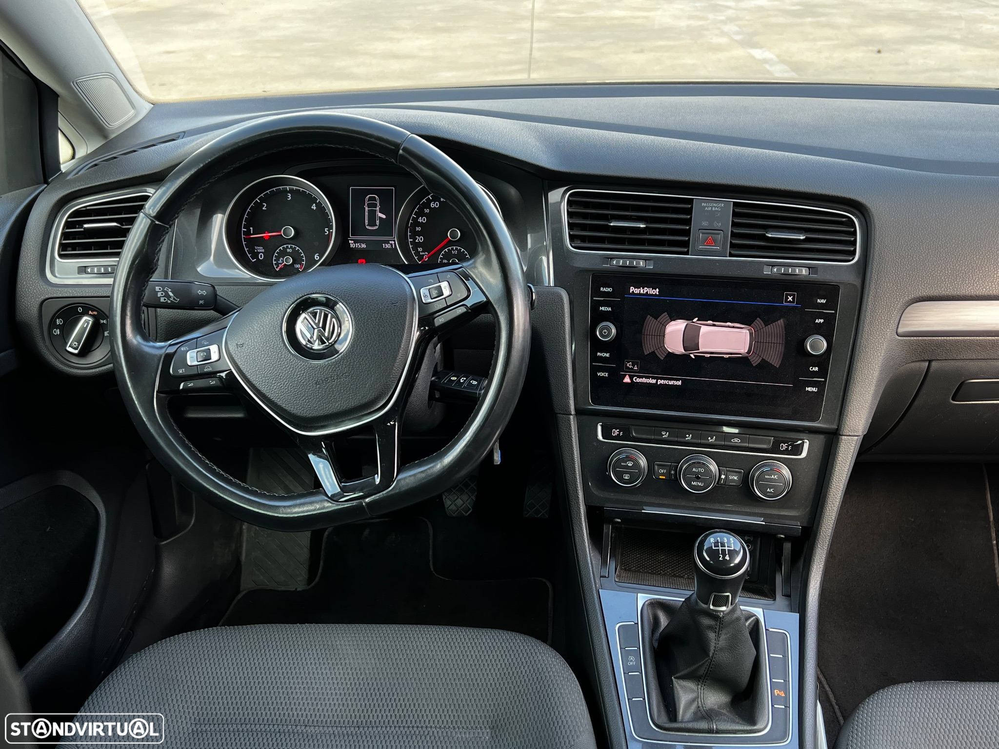 VW Golf Variant 1.6 TDI Highline - 10