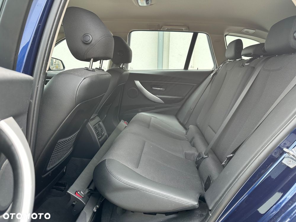 BMW Seria 3 320d Advantage sport - 19