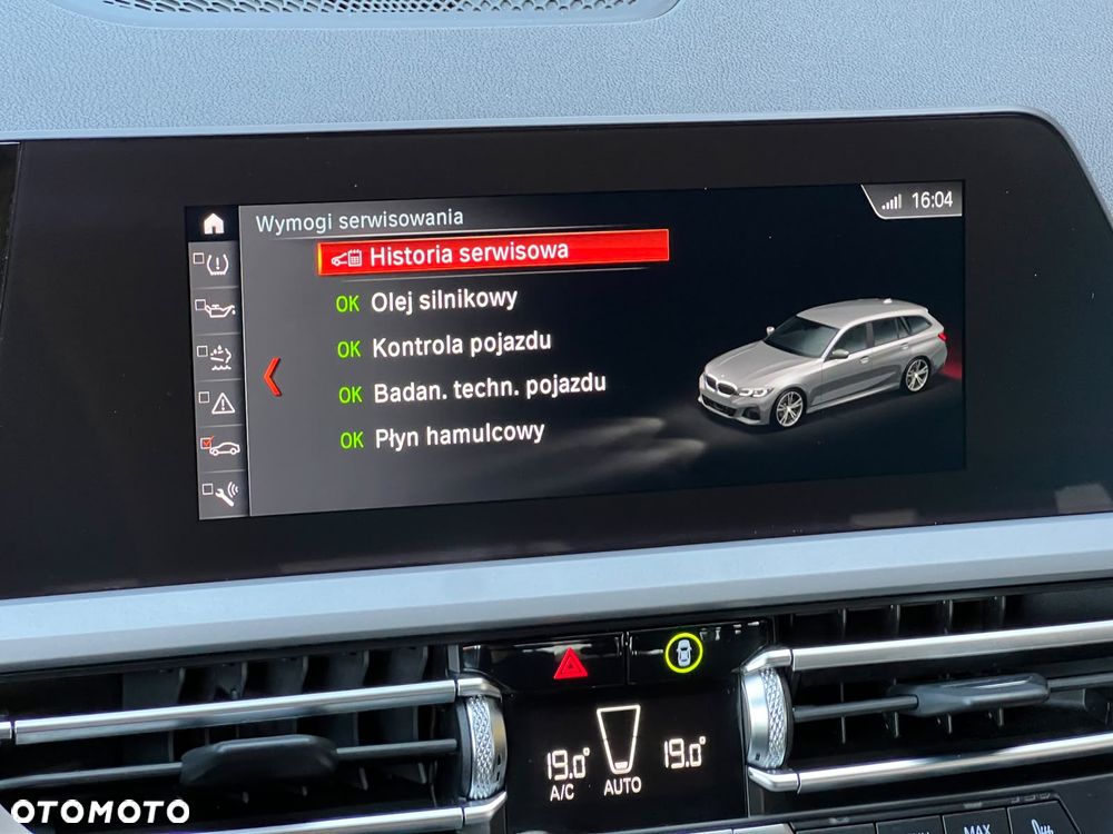 BMW Seria 3 320d xDrive - 29