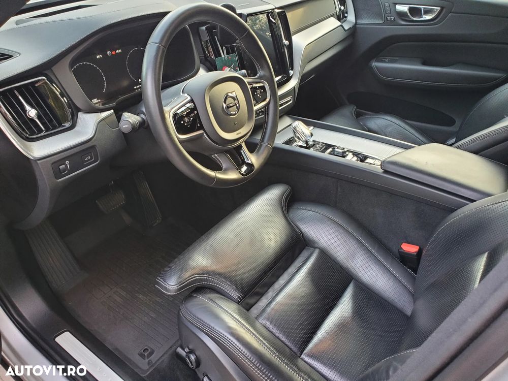 Volvo XC 60 B4 MHEV AT8 AWD Inscription - 11