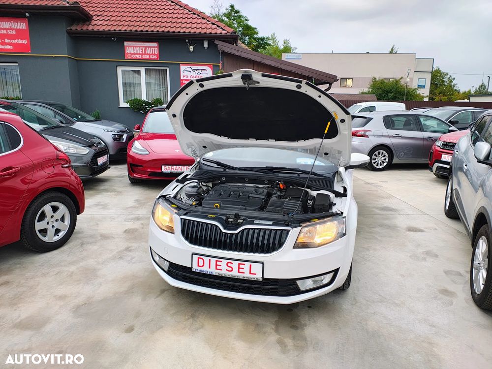 Skoda Octavia 1.6 TDI Green tec Ambition - 11