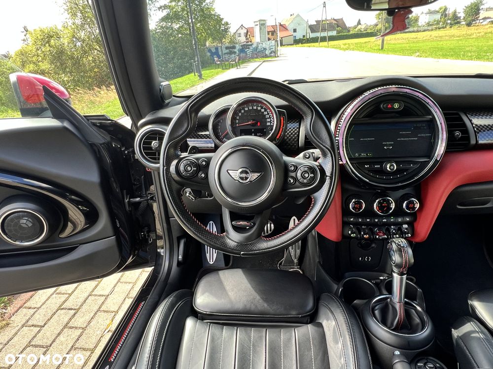 MINI John Cooper Works - 21