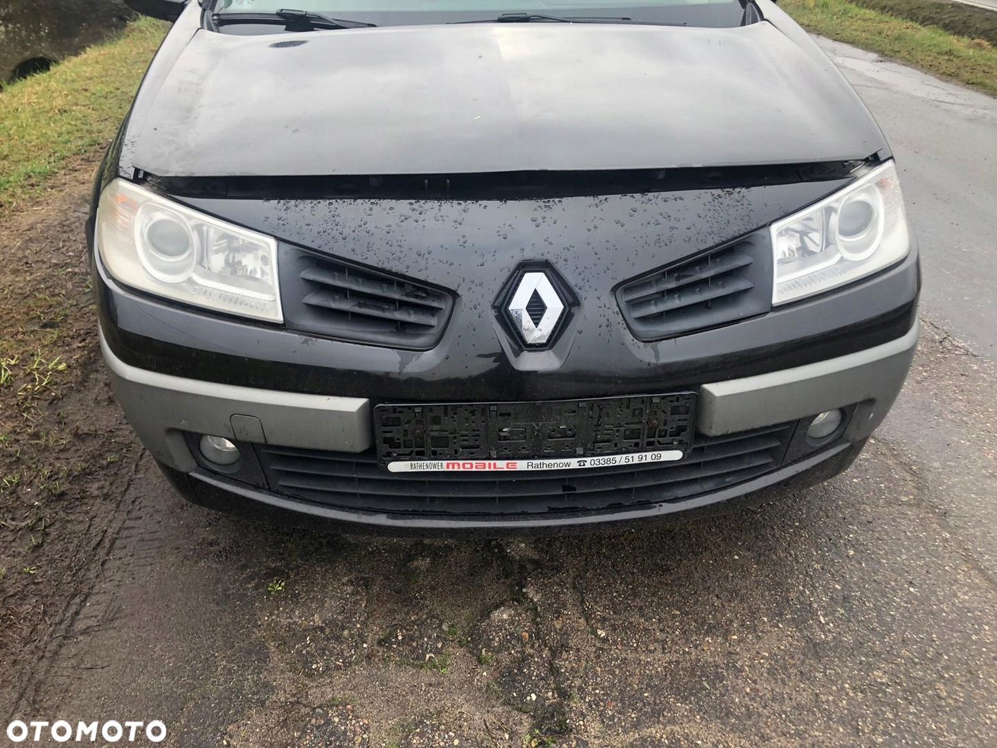 RENAULT MEGANE 2 II MASKA PRZÓD CZARNA NV676 - 1