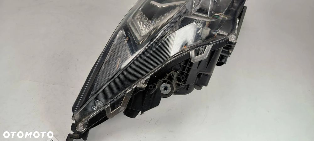 Lampa full led Toyota RAV4 V 2,5 Hybryda 2019 - 8