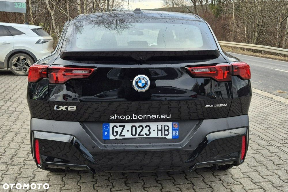 BMW iX2 eDrive20 66.5kWh - 7