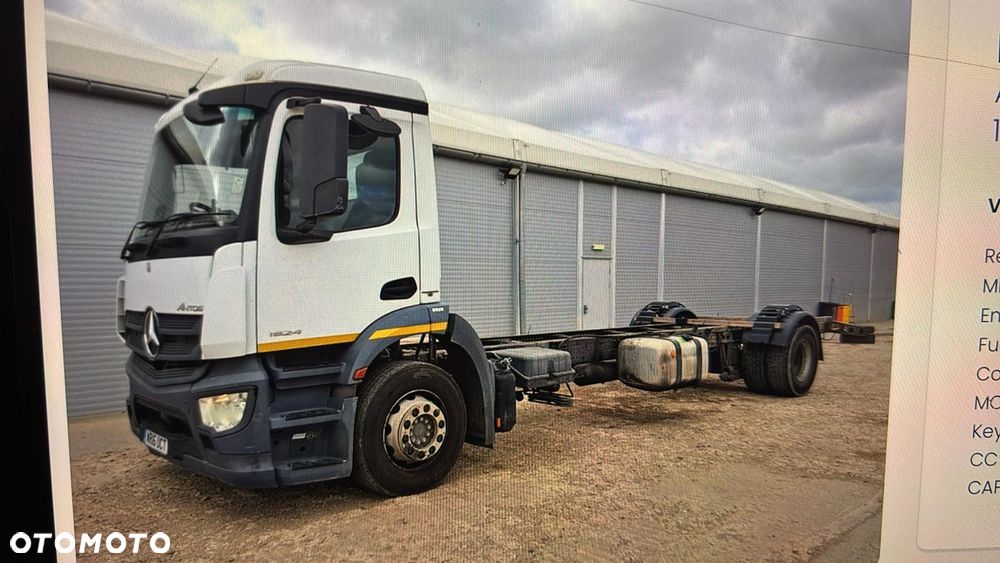 Mercedes-Benz 1824 - 1