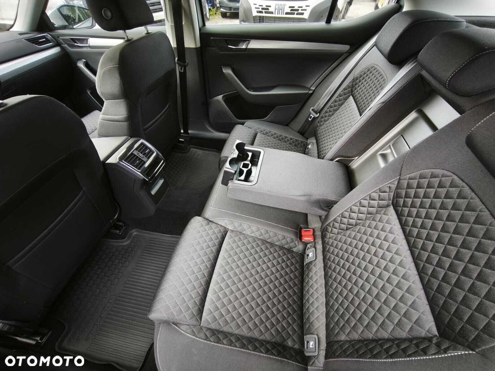Skoda Superb 1.5 TSI Ambition - 20