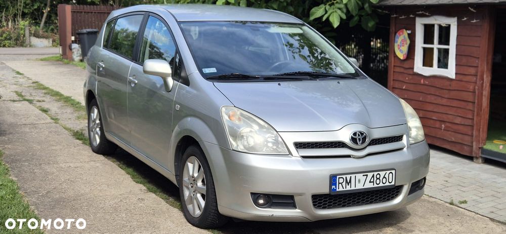 Toyota Corolla Verso - 3