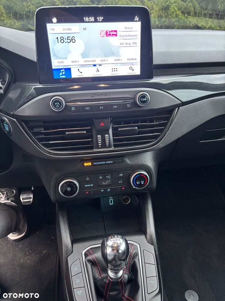 Ford Focus 1.5 EcoBlue Start-Stopp-System ST-LINE VIGNALE - 9