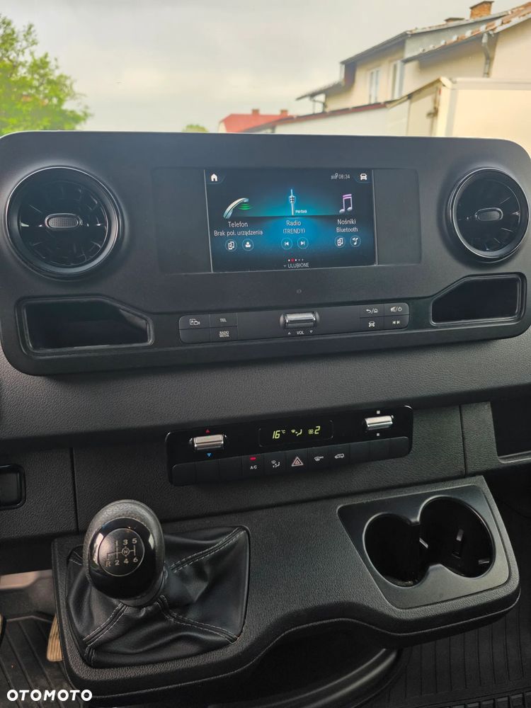 Mercedes-Benz Sprinter - 8
