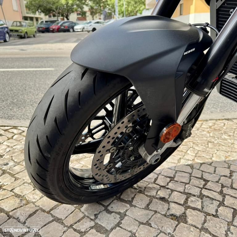 MV Agusta Brutale R - 27