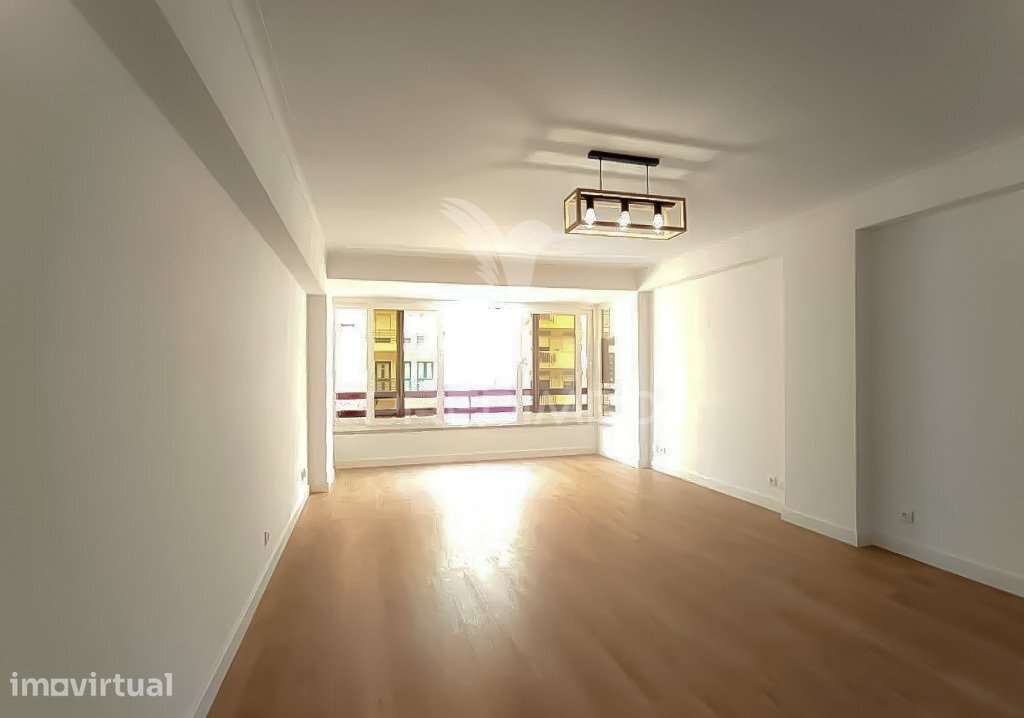 T3 Estrada da Luz - Grande imagem: 4/13