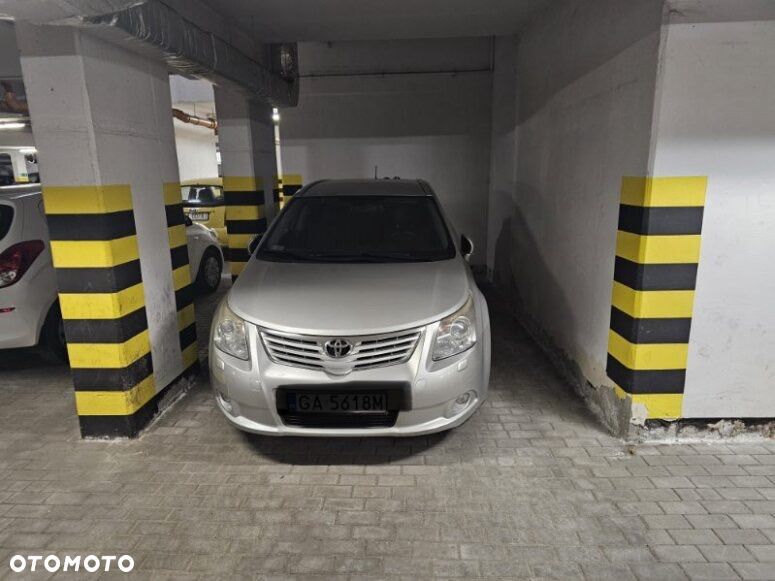 Toyota Avensis 2.2 D-CAT 2010 - 3
