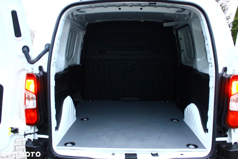 Toyota PROACE CITY BLASZAK 2 OSOBOWY 1.5 D-4D 100KM PEWNE AUTO FV23% - 35