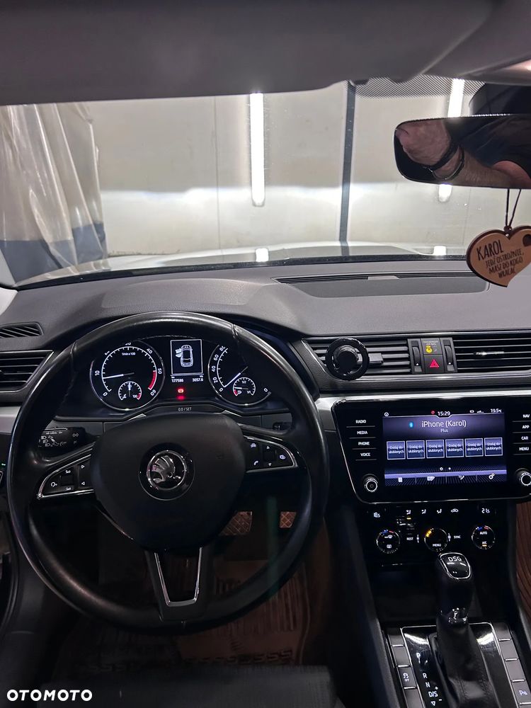 Skoda Superb 2.0 TDI Style DSG - 11